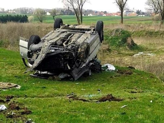 19-latek wjechał volkswagenem w audi