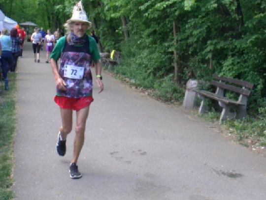 Biegacz z Nysy pokonał 180 km w ciągu doby