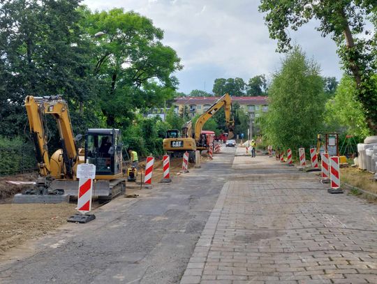 Czekali prawie 30 lat. Ruszył remont kolejnej ulicy w Nysie