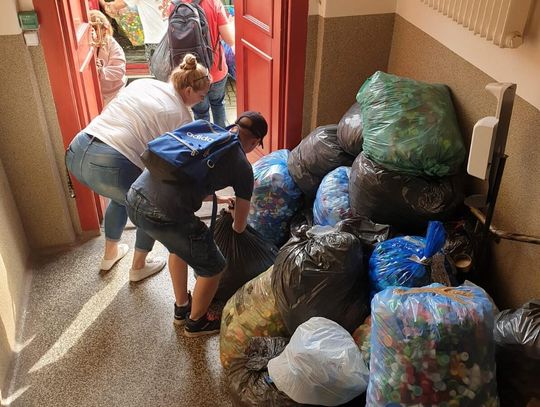 Ekonomik zebrał ponad 300 kg nakrętek dla chorego Wojtusia!