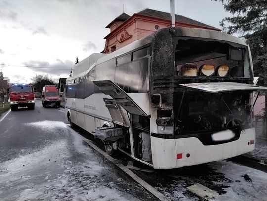 Groźny pożar autobusu