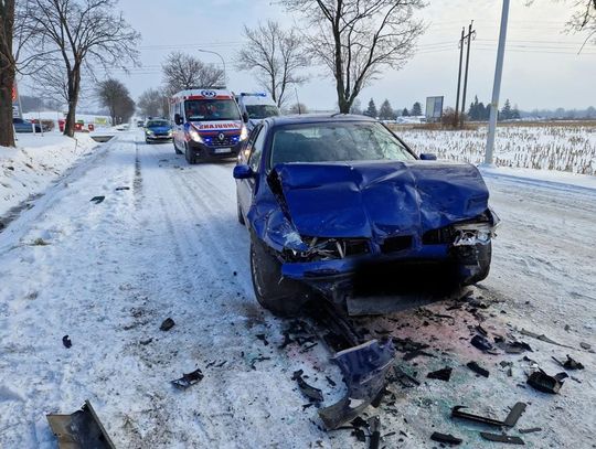 Groźny wypadek w Otmuchowie. Dwie osoby ranne