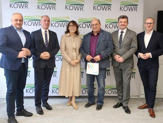 Grunty pod budowę nowego szpitala przekazane. Powiat Nyski zabezpiecza teren pod inwestycję Grunty pod budowę nowego szpitala przekazane. Powiat Nyski zabezpiecza teren pod inwestycję