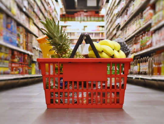 Handel kipi od emocji. Pracownicy wielu sieci domagają się podwyżek