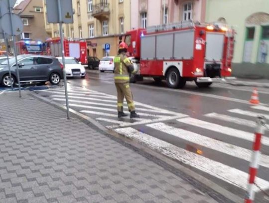 Interwencja strażaków przy ul. Bohaterów Warszawy