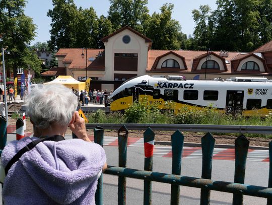 Kolejowa rewolucja na Dolnym Śląsku. Pociągi wracają do Karpacza!