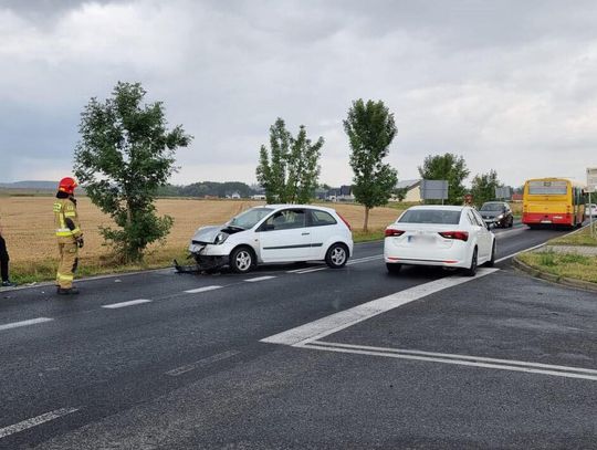 Kolizja na skrzyżowaniu Orzeszkowej i Długosza