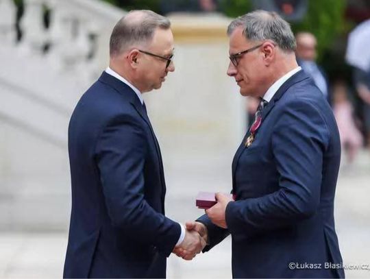 Kordian Kolbiarz odznaczony Złotym Krzyżem Zasługi