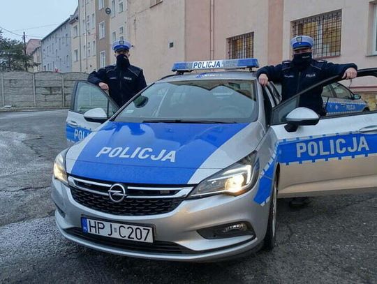 Liczyła się każda minuta! Policjanci eskortowali walczącą o życie seniorkę