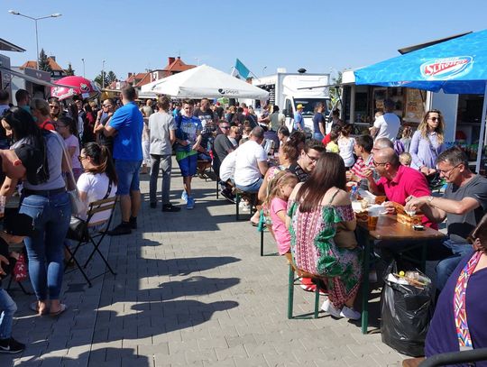 Majówka z food truckami pod Halą Nysa