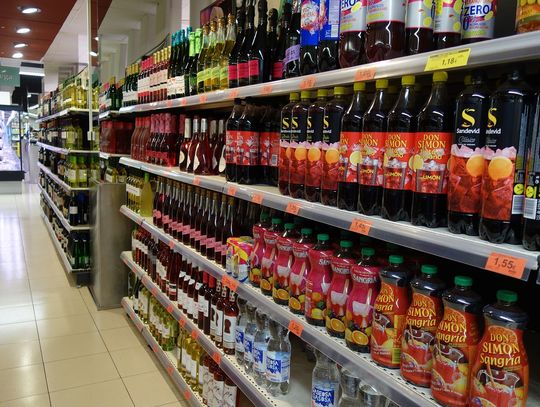 Mężczyzna kradł alkohol z nyskich sklepów