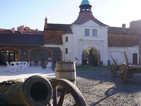 Miłość, historia i magia – wyjątkowy Dzień Matki za murami zamku w Niemodlinie
