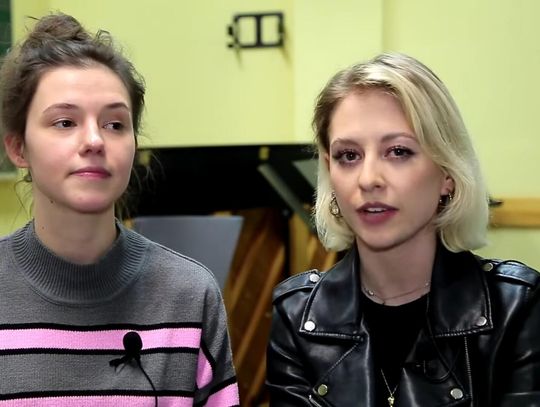 Muzyka, śmiech i próby pełne energii. Teatr Miejski w Nysie szykuje premierę „Siostruń”