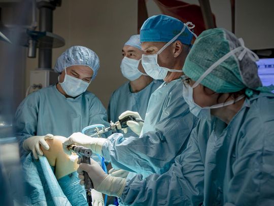 Najlepsi ortopedzi z Europy będą szkolić w Opolu. To pierwsza liga w leczeniu barków i łokci