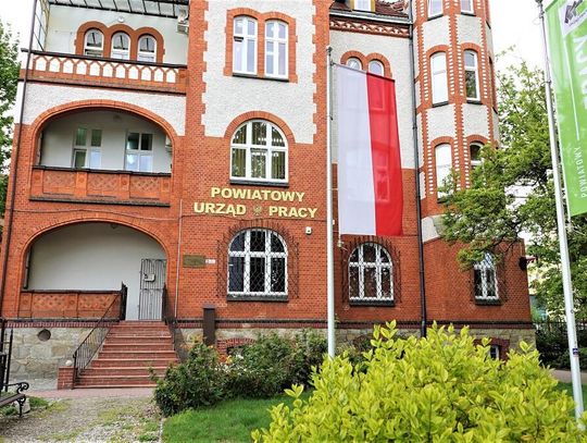 Nyski pośredniak LIDEREM AKTYWIZACJI OSÓB MŁODYCH 2023!