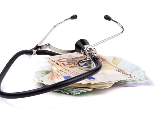 Opolski NFZ przekaże ponad 151 mln zł dla placówek medycznych. Pieniądze trafią na leczenie i podwyżki
