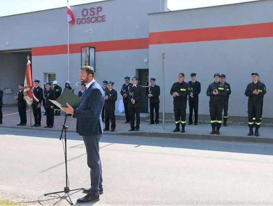 Otwarcie zmodernizowanego budynku remizy i przekazanie wozu strażackiego