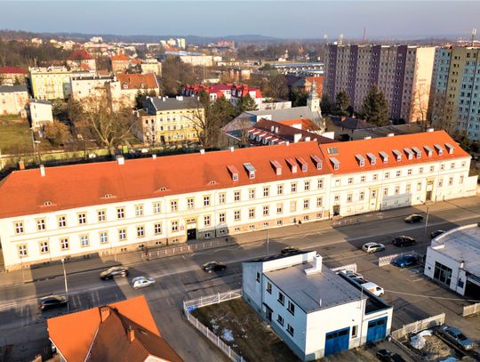 PANS kupi karetkę dla studentów!