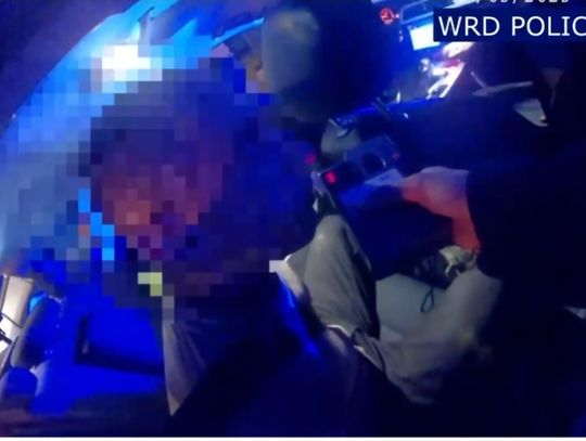 Pościg ulicami Nysy. Pijany kierowca bez prawa jazdy zatrzymany przez policjantki drogówki