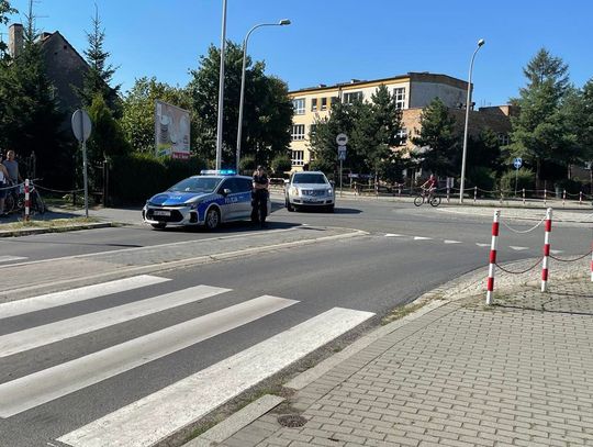 Potrącenie rowerzysty na rondzie