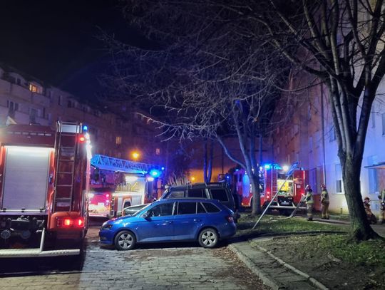 Pożar mieszkania w centrum Nysy. 8 osób ewakuowanych