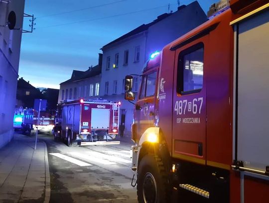 Pożar wybuchł w mieszkaniu czteroosobowej rodziny