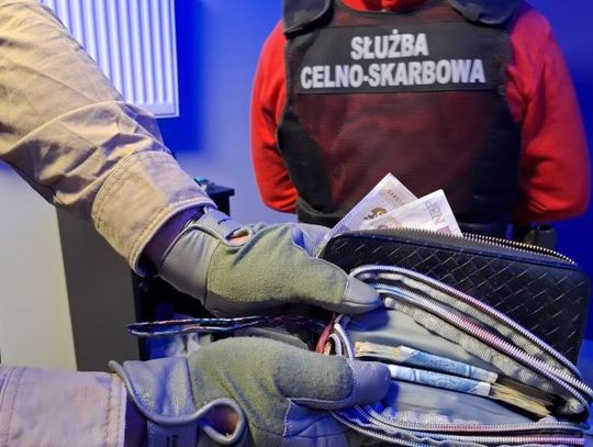 Rozbito grupę przestępczą, która organizowała nielegalne gry hazardowe