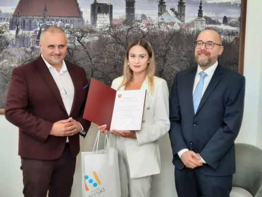 Starosta pogratulował najlepszej absolwentce Administracji PANS w Nysie