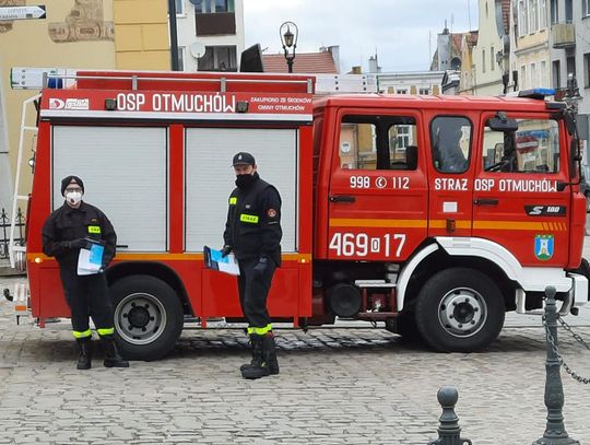 Strażacy informują o szczepieniach przeciwko Covid 19