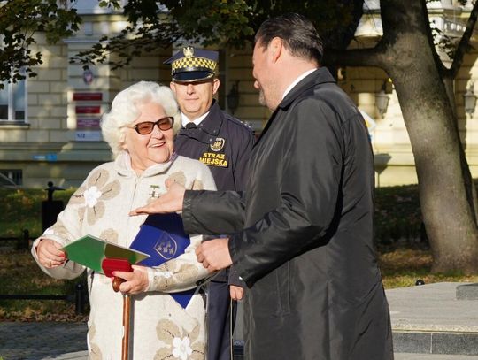 Teresa Sajan odznaczona tytułem „Zasłużony dla Ziemi Nyskiej”