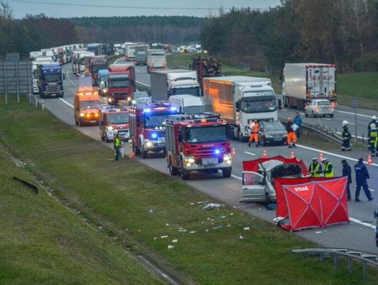 Tragedia na drodze. Nie żyją 2 osoby z Głuchołaz