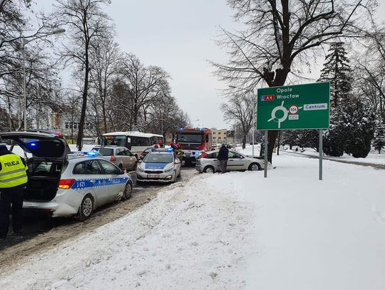 UWAGA kierowcy! Kolizja drogowa na Ujejskiego