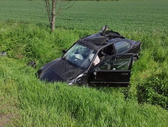 WYPADEK - ZDERZYŁY SIĘ CIĘŻARÓWKA I 2 AUTA OSOBOWE