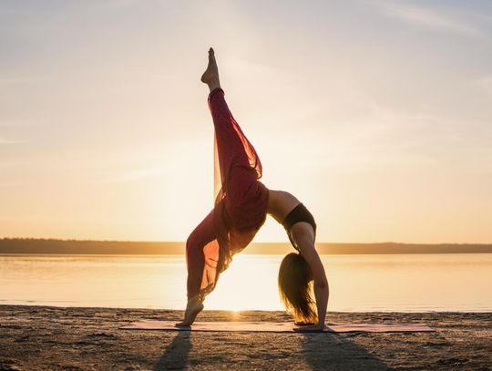 Yoga day w malownczej scenerii nad nyskim akwenem