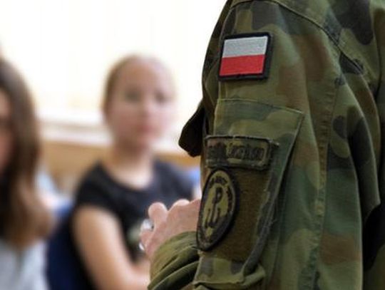 Za kilka dni wojsko wejdzie do szkół. Żołnierze będą uczyć dzieci
