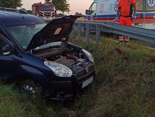 Zderzenie dwóch samochodów. Sarna wtargnęła na drogę