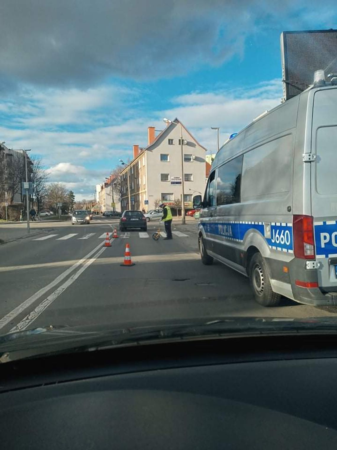 22-letni kierowca audi potrącił starszą kobietę na przejściu dla pieszych