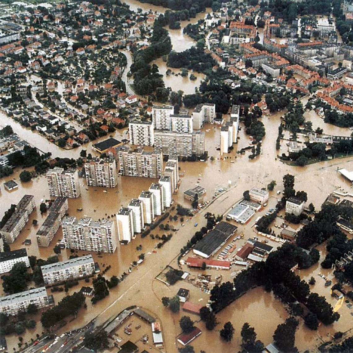 26 lat od Powodzi Tysiąclecia. Zobacz tamte wydarzenia oczami znanego nysanina