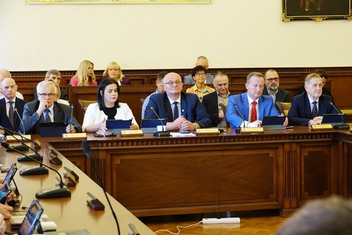 Absolutorium dla Zarządu Powiatu w Nysie