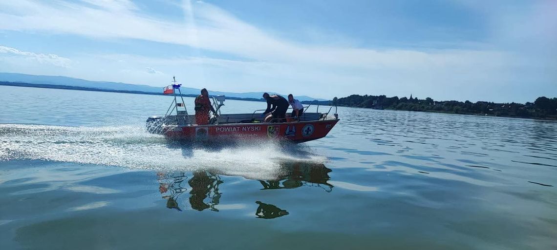 Beztroska mogła skończyć się tragedią. Policja ratuje dziecko na Jeziorze Nyskim