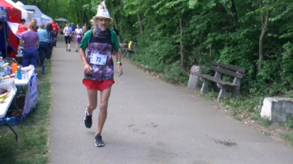 Biegacz z Nysy pokonał 180 km w ciągu doby