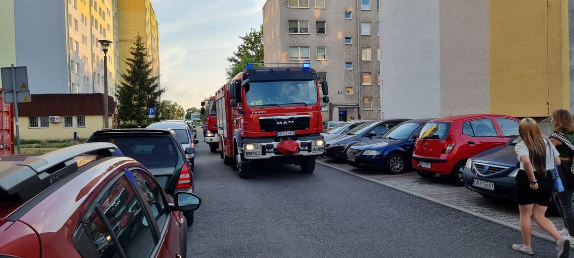 Brak wolnej karetki, do akcji pojechali strażacy