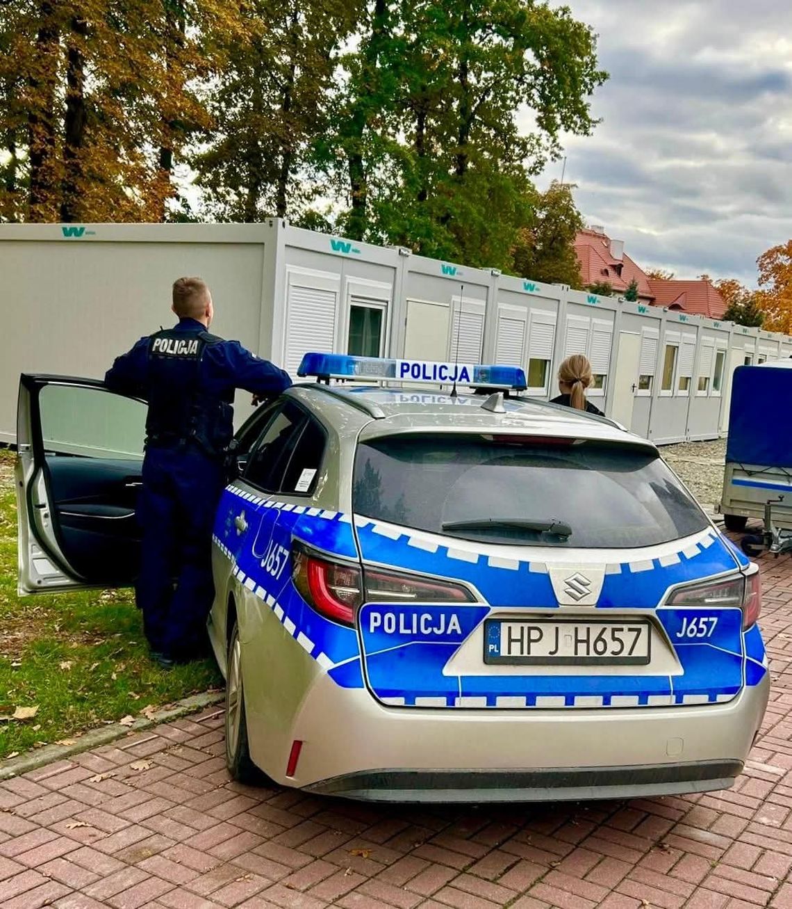 Czujność mieszkańca i szybka reakcja policji uratowały życie 43-latkowi w Paczkowie