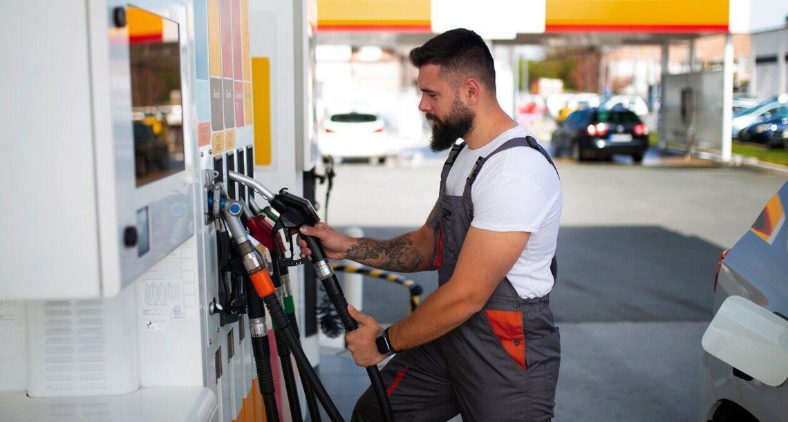 Diesel znów powyżej 8 zł. We wtorek kierowcy zobaczą nowe ceny Diesel znów powyżej 8 zł. We wtorek kierowcy zobaczą nowe ceny