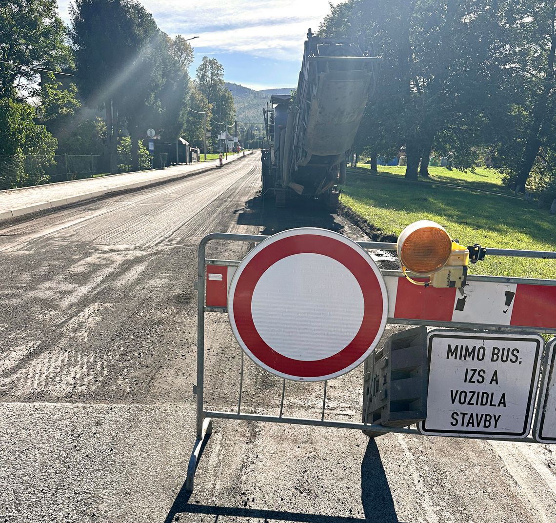 Droga zamknięta w Zlatých Horach. Kierowcy muszą korzystać z objazdu Droga zamknięta w Zlatých Horach. Kierowcy muszą korzystać z objazdu