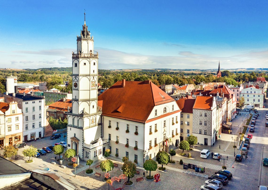 Ewakuacja mieszkańców kamienicy. Zawalił się strop na klatce schodowej