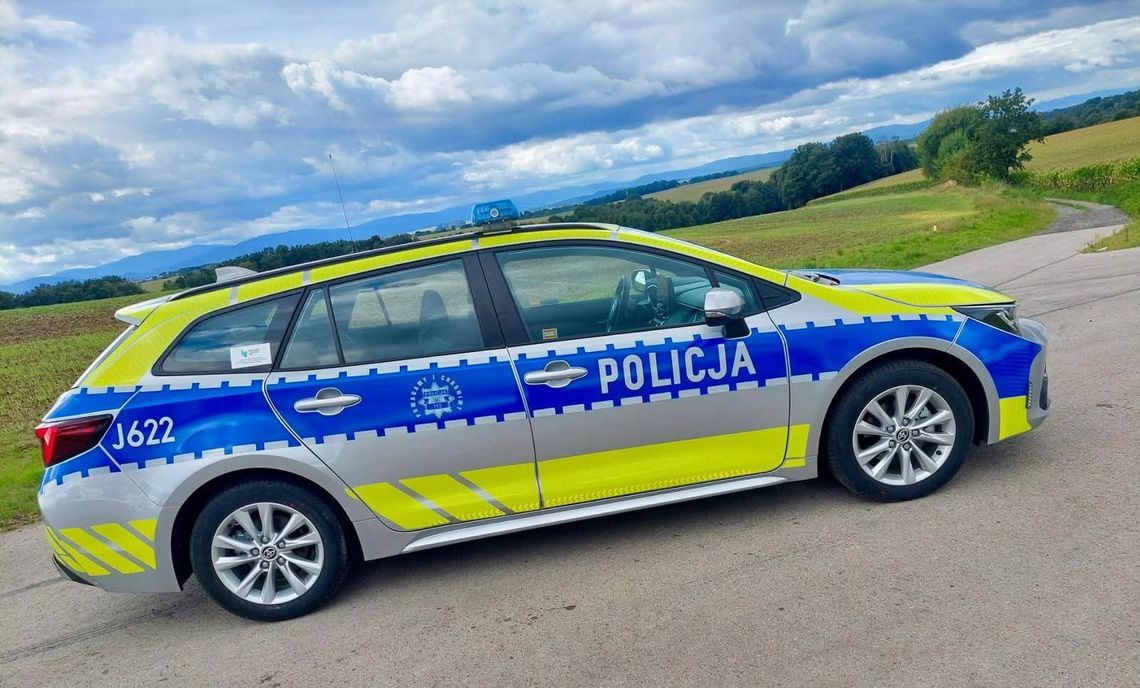 Kartka zamiast tablicy rejestracyjnej, promile we krwi i marihuana – zaskakująca kontrola drogowa w Nysie