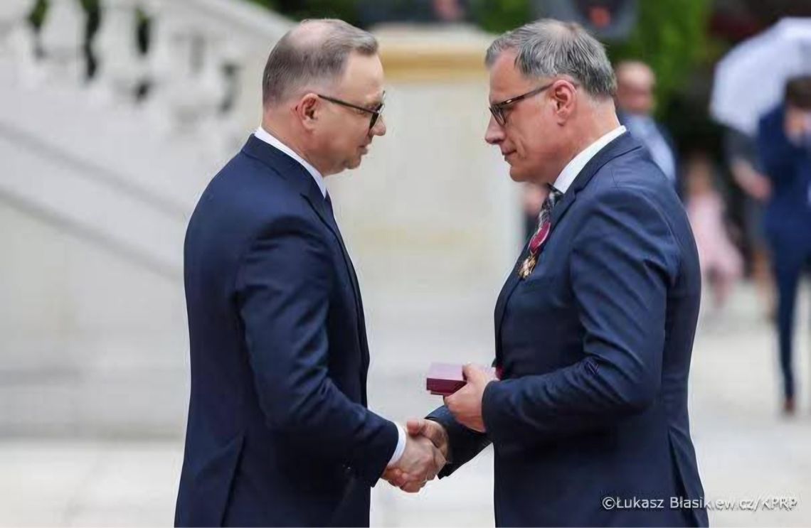 Kordian Kolbiarz odznaczony Złotym Krzyżem Zasługi