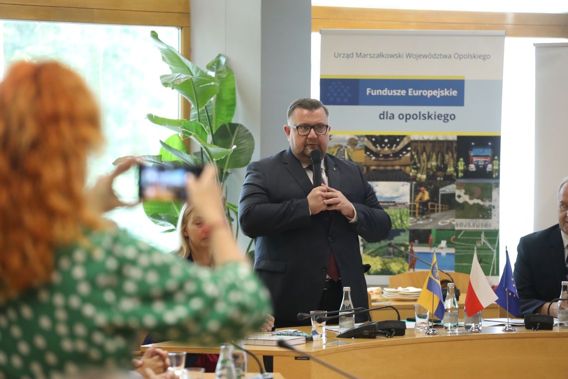 Kto głosował za odwołaniem marszałka?
