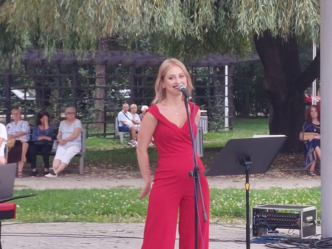 Letnie niedziele z muzyką na Placu Paderewskiego – koncertowy cykl Nyskiego Domu Kultury